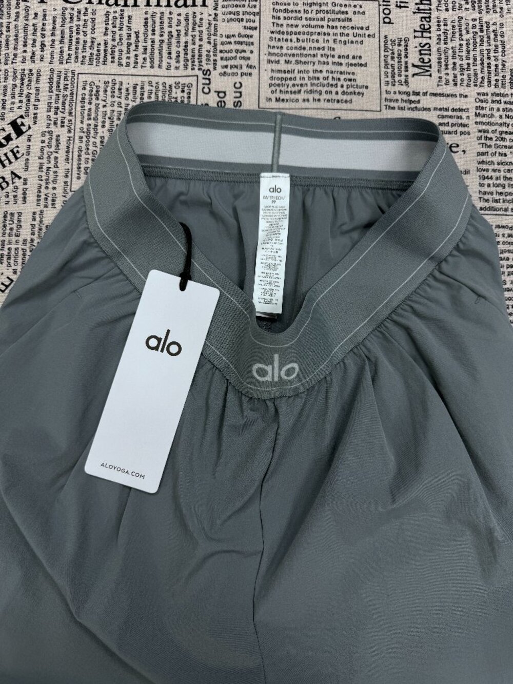 👉 NWT Alo Yoga Suit Up Pants Steel Grey Wide Leg Trousers 30" Inseam😝 - Picture 3 of 8